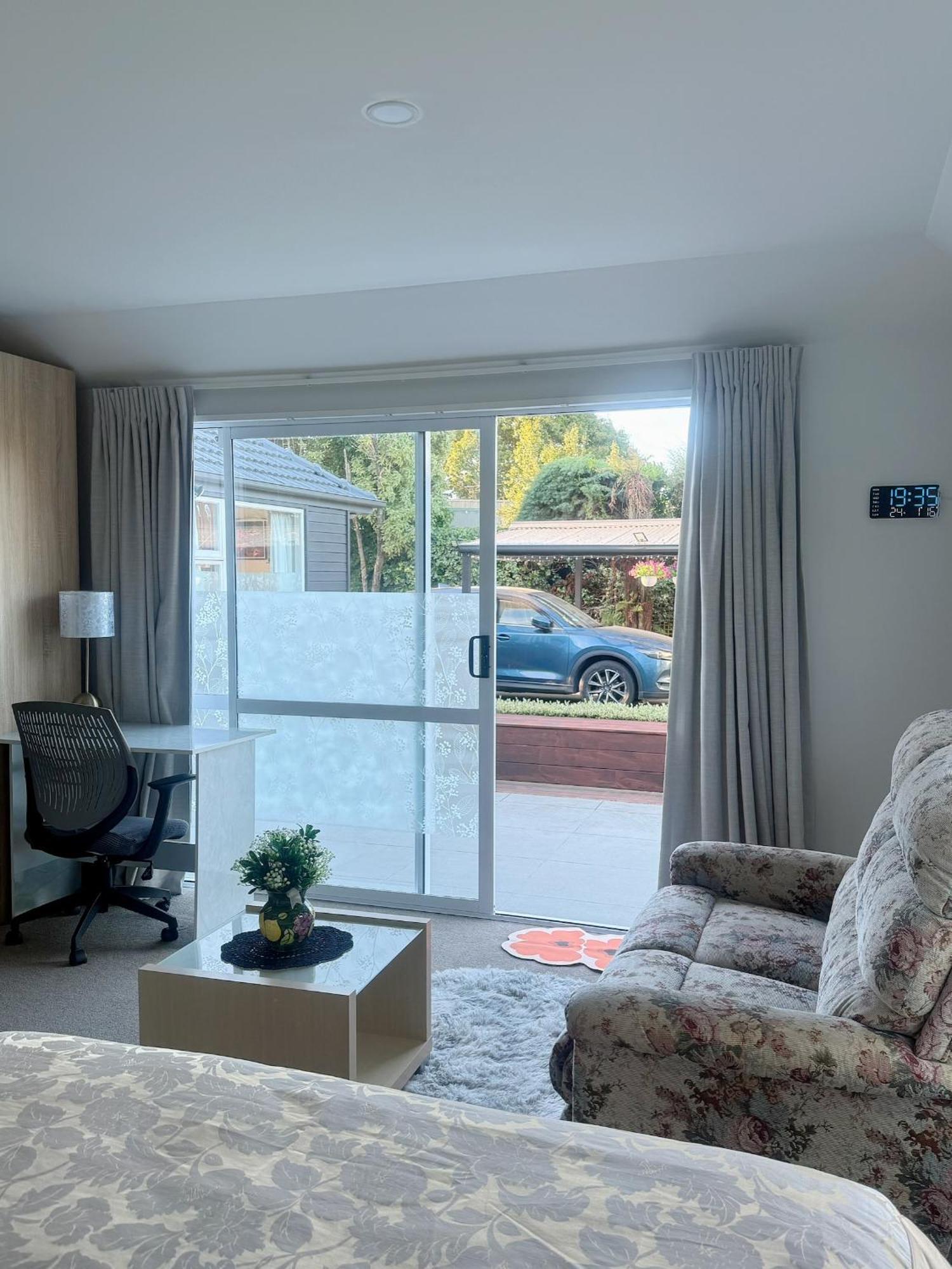 Cozy And Sunny Room Near City To Seapath Christchurch Exterior foto