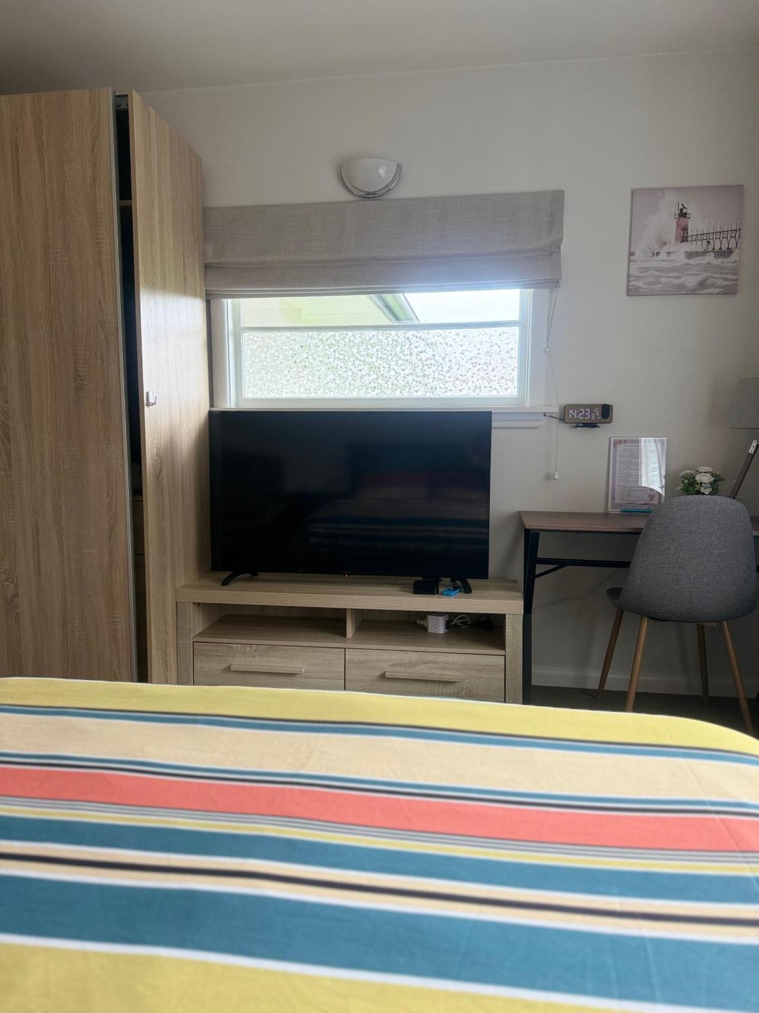 Cozy And Sunny Room Near City To Seapath Christchurch Exterior foto